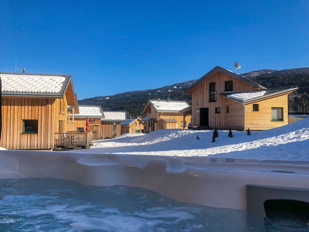 Welcoming Chalet With Whirlpool