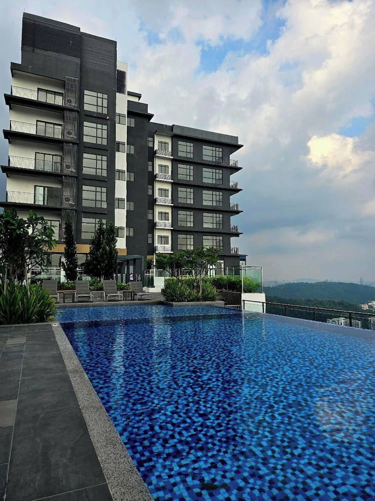 Damansara Seresta