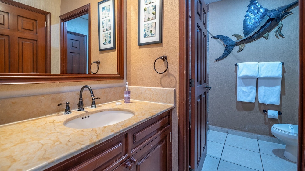 Sandy Feet Retreat Haven Oceanfront Condo