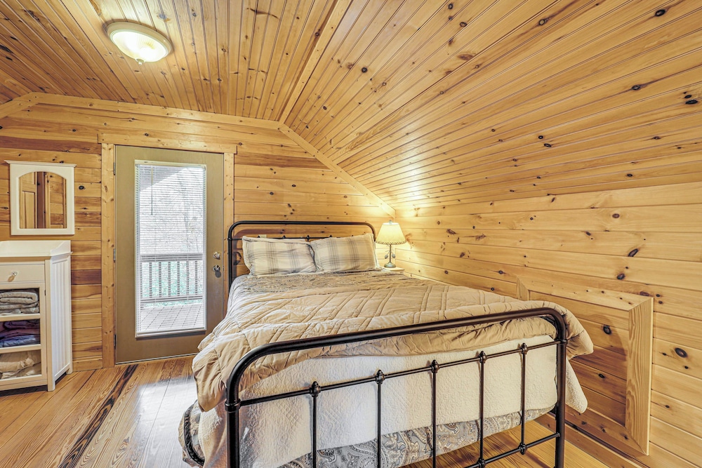 Deck & Views: Blue Ridge Mountain Cabin