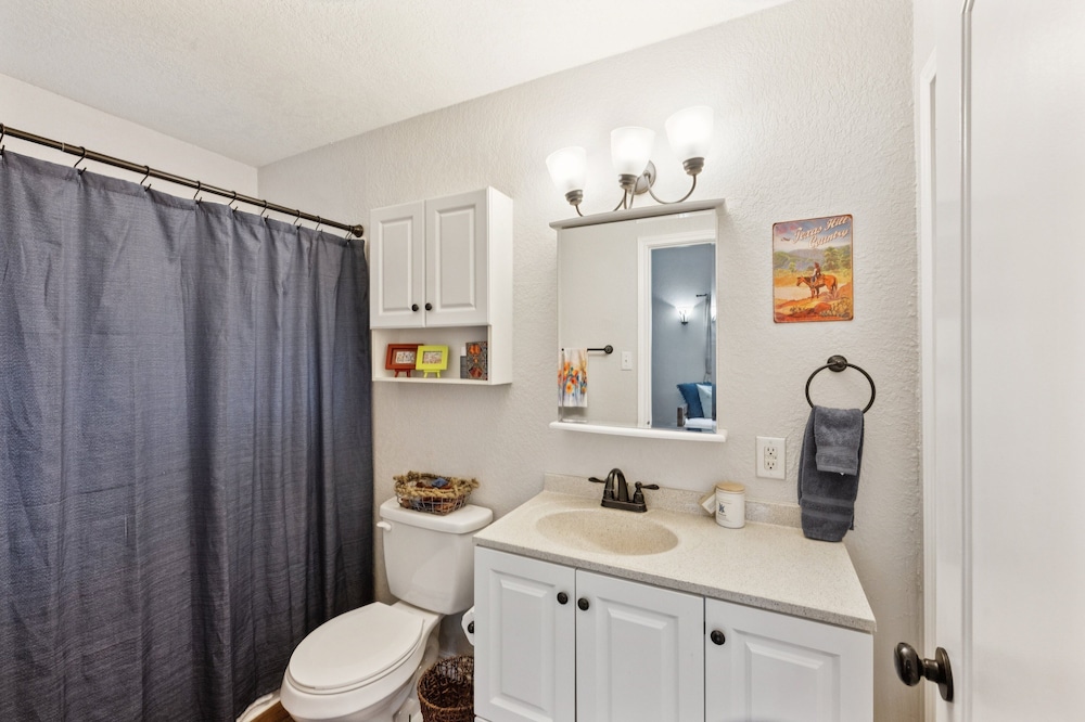Hill Country Getaway Near San Marcos River 3 Bedroom Home