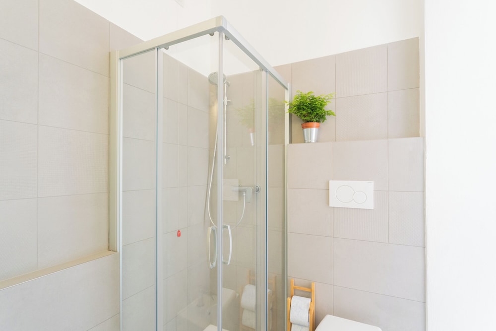 Via Anzi Como Apartments by Rent all Como