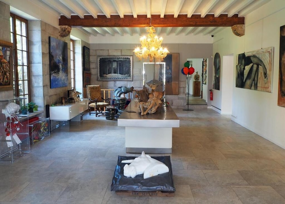 Besharat Gallery & Museum view 2