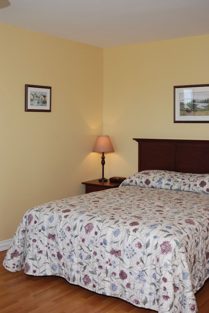 Shining Waters Cottages - Image 5