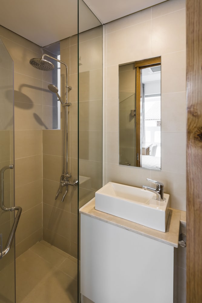 The Tropical Residence Serviced Homestay