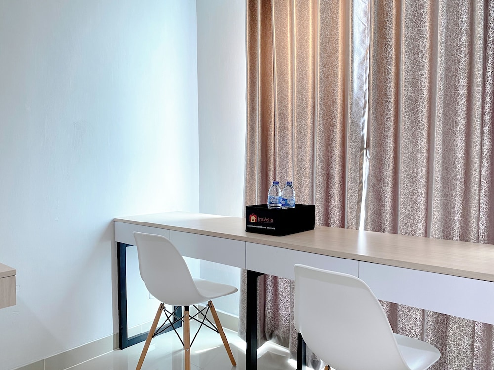 Good And Homey Studio Lrt City Bekasi Apartment