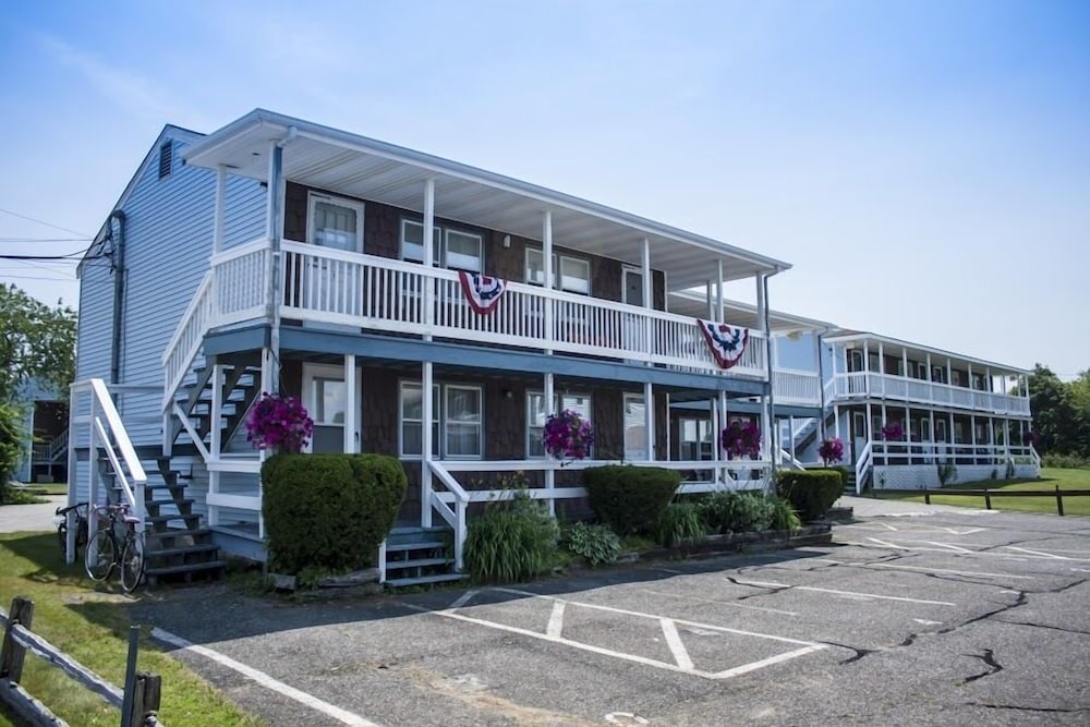 The Villager Motel