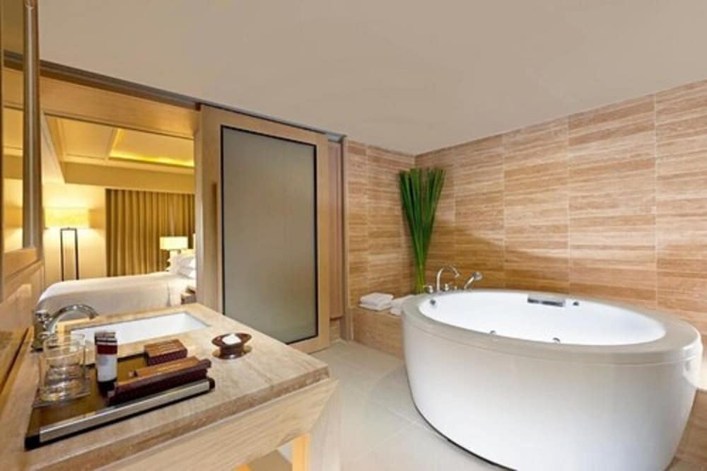 Dusit Thani Krabi Beach Resort 48