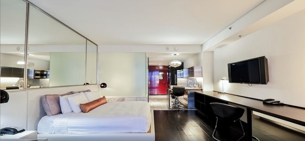 Ava's Suite 37th FLR PALMS PLACE - Image 3