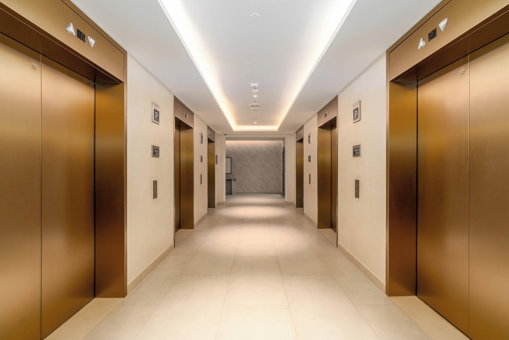 GLOBALSTAY. Creek Rise Tower 1 Elegant Apartment