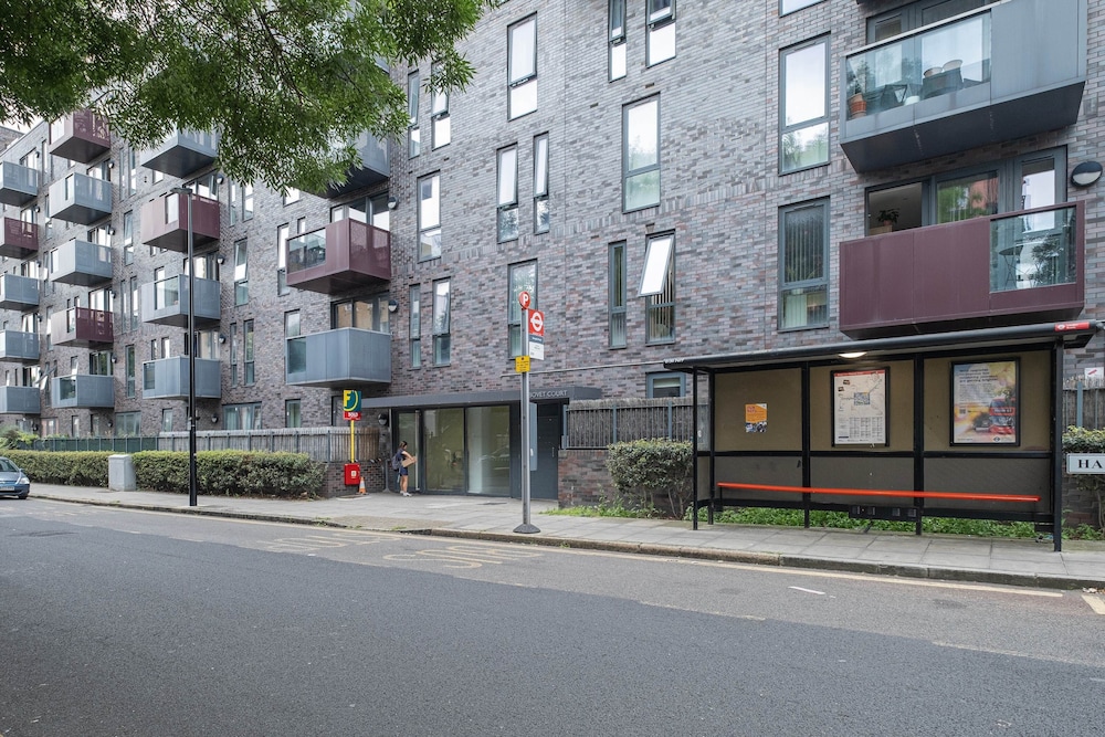 Bovet 3 Bedroom 1 Bathroom Apartment