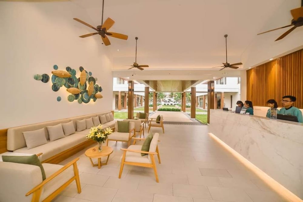 Ocean Villas Beach Resort
