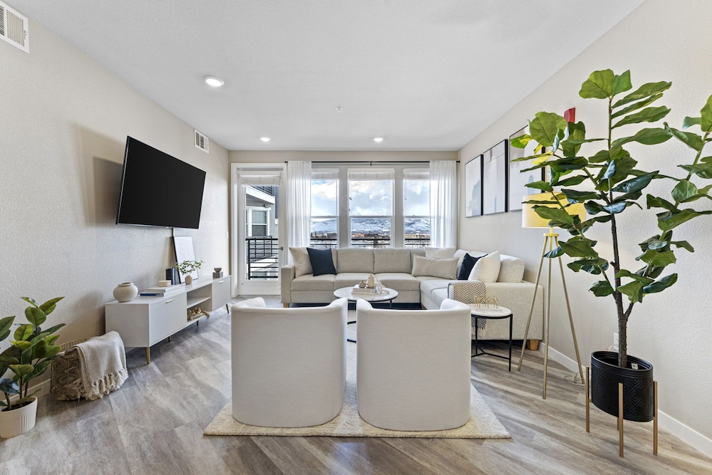 Designer Apt With Jacuzzi Walk To Casino Imax - Property Image 29