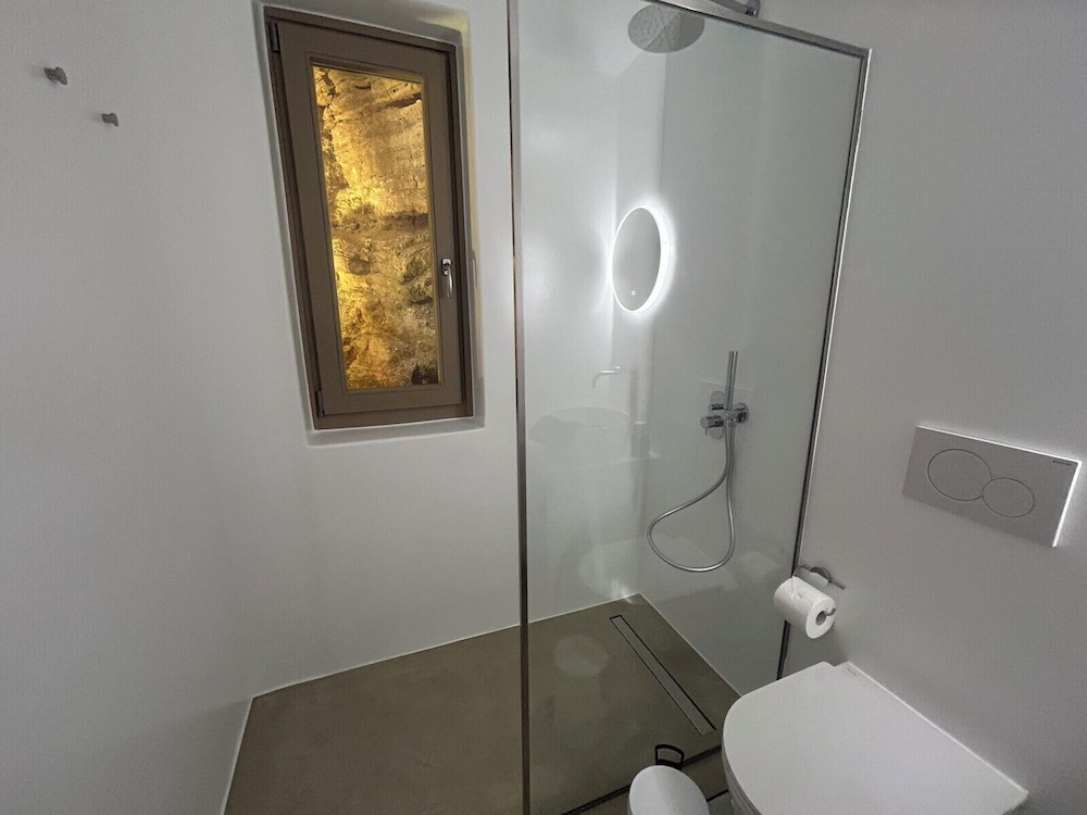 ANDELIAS SIGNATURE SUITES photo 5