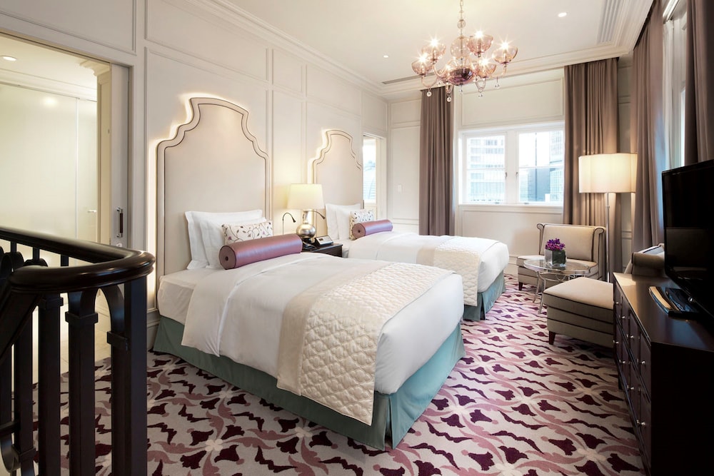 The Tokyo Station Hotel 11