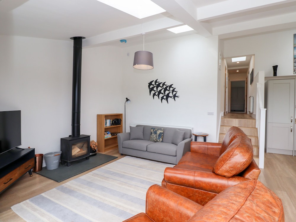 1 Orchard Cottages
