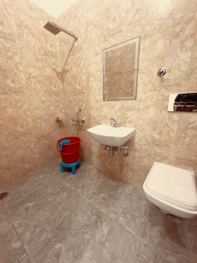 Vishram Guest House