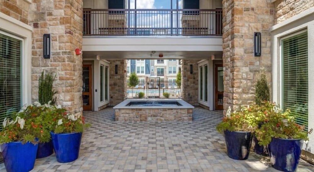Landing Twin Creeks Apartments