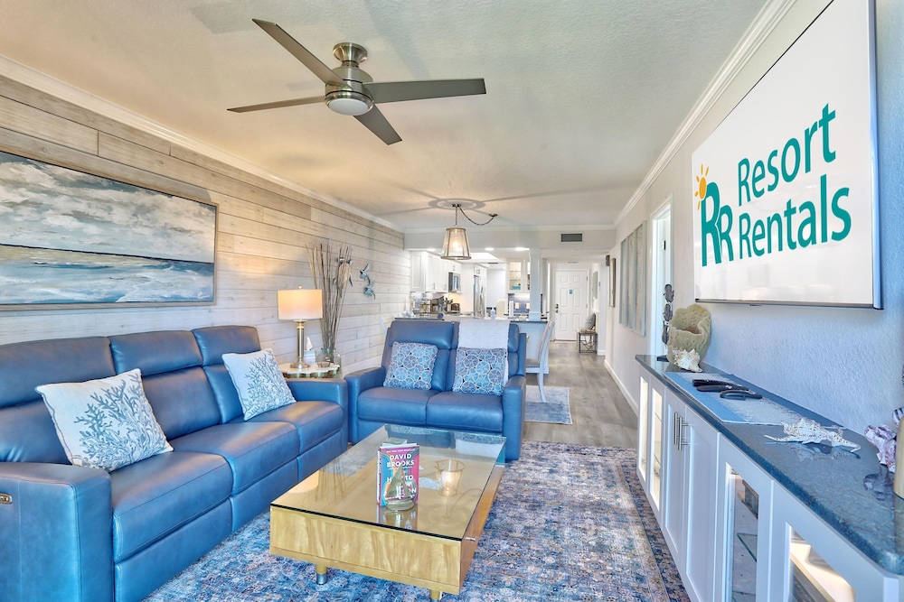 Land's End 11-302 Beach Front - Premier