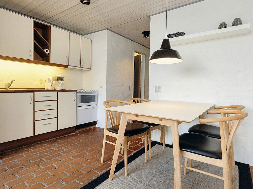 Holiday Apartment Near Vesterhavet