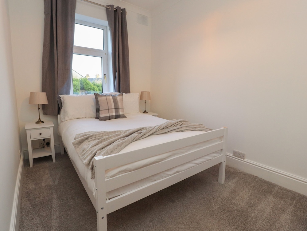 10 Haw Grove