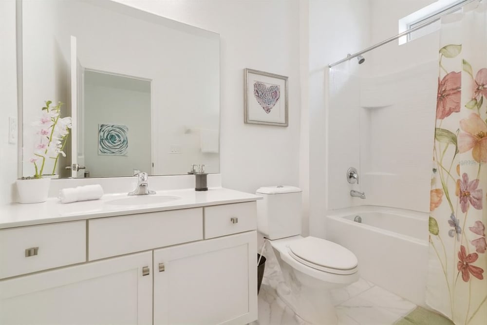 Oasis Private Ensuite Room Shared Home