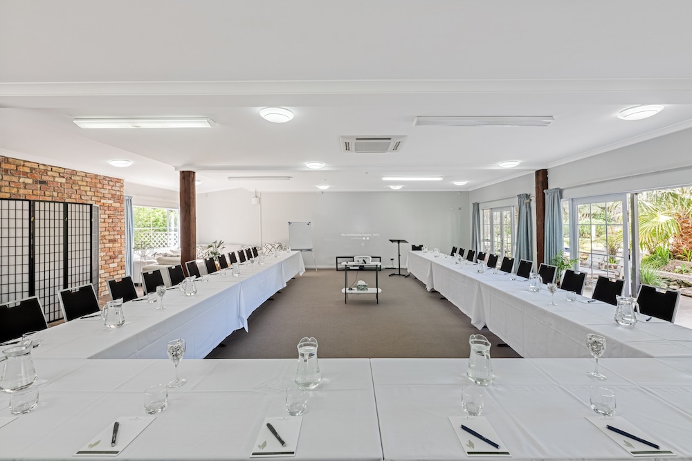 meeting & event spaces