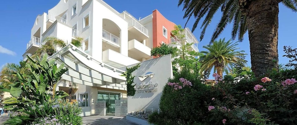 Valentino Resort