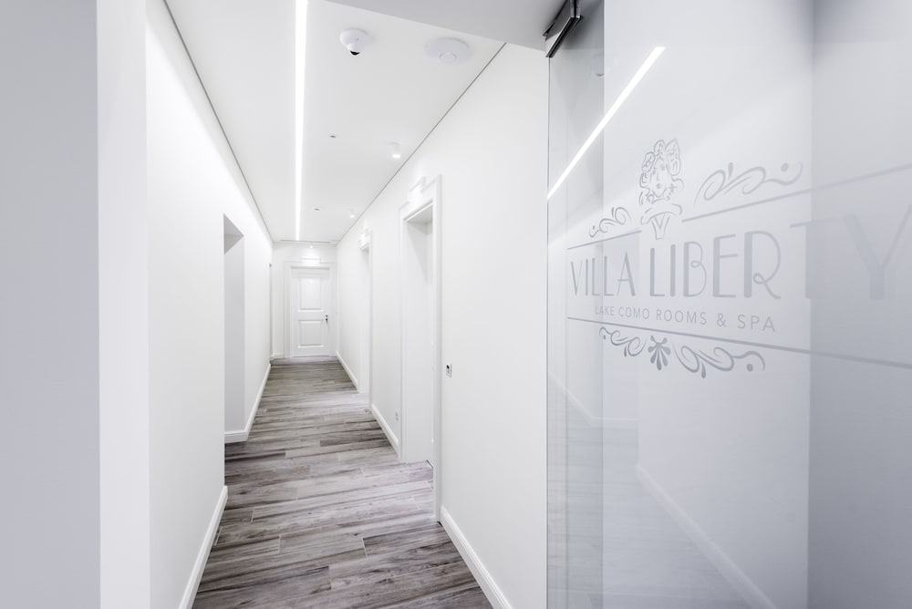 Villa Liberty - Lake Como Rooms & SPA
