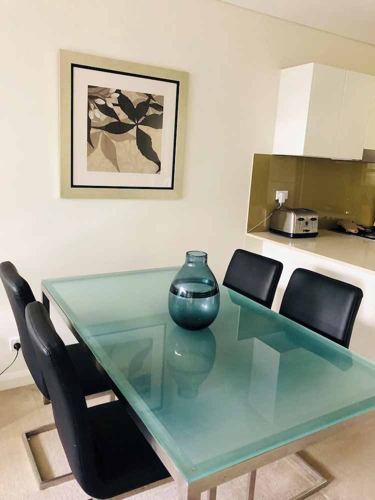 Wyndel Apartments - Encore