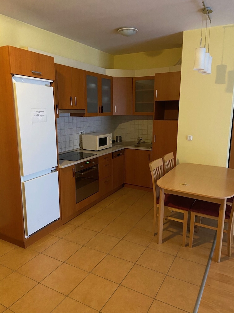 Apollo 2 Apartman view 3