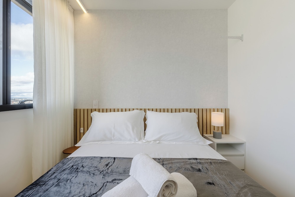 Comfortable and Complete Stay in Downtown Curitiba - ECL