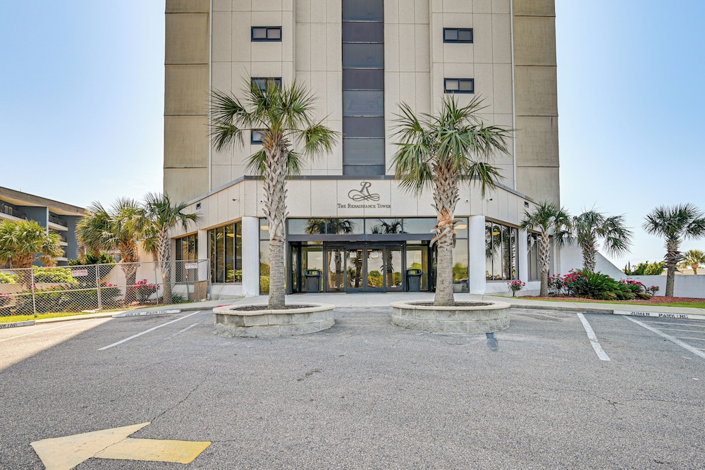 Pools, Hot Tubs & Ocean Access: Myrtle Beach Condo
