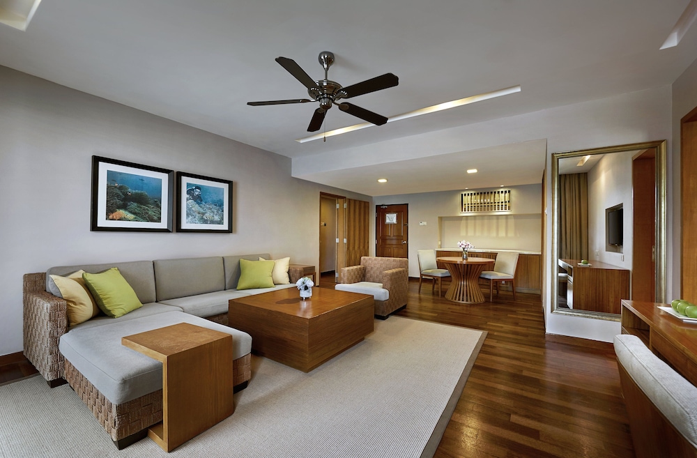 The Taaras Beach & Spa Resort 11