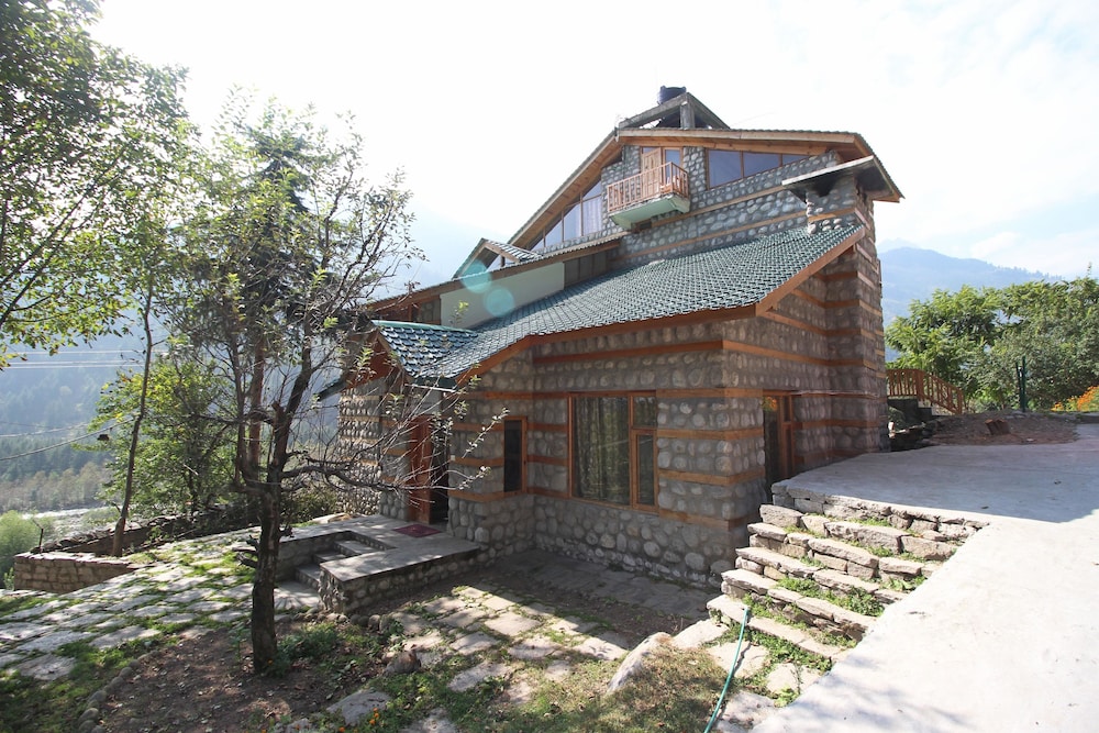OYO 7579 Roo Cottage