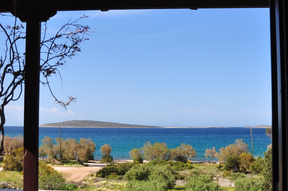 Michalis Apartments near the beaches with sea view