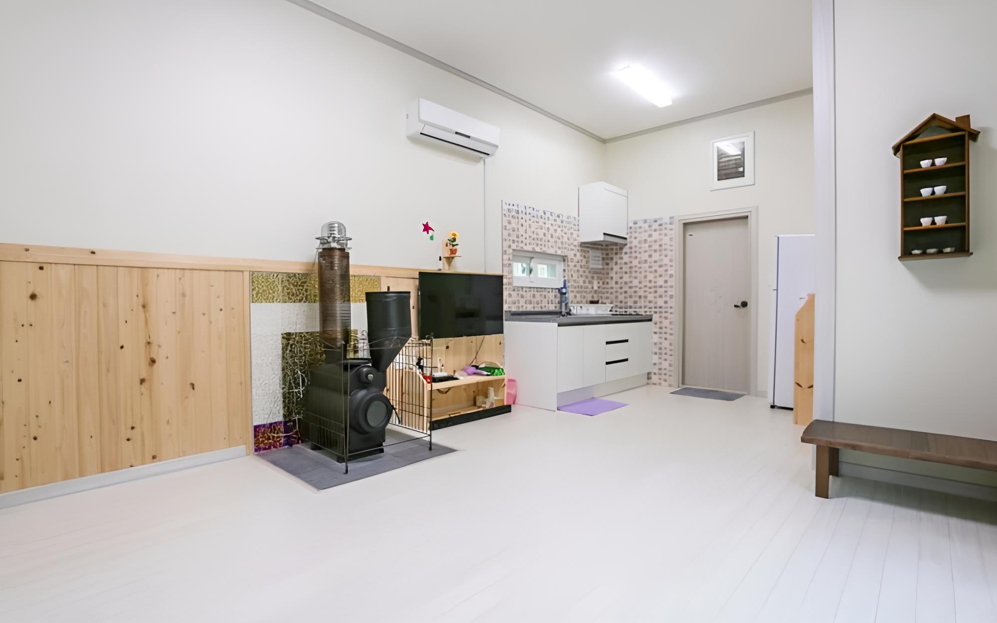 Gapyeong Blue B Pension view 4