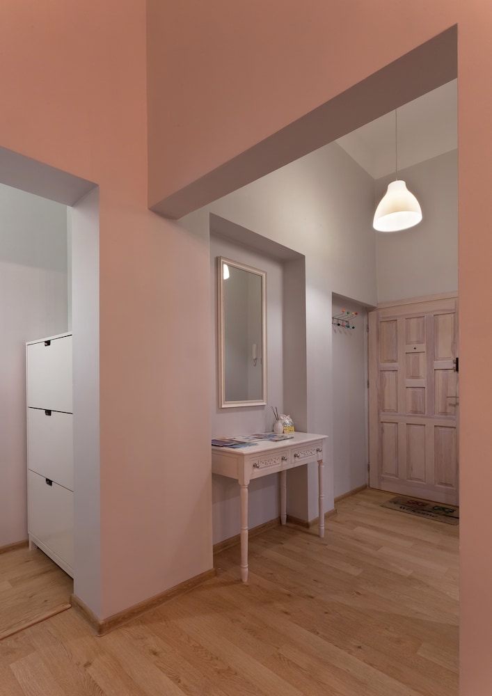 Apartments Happy Hours