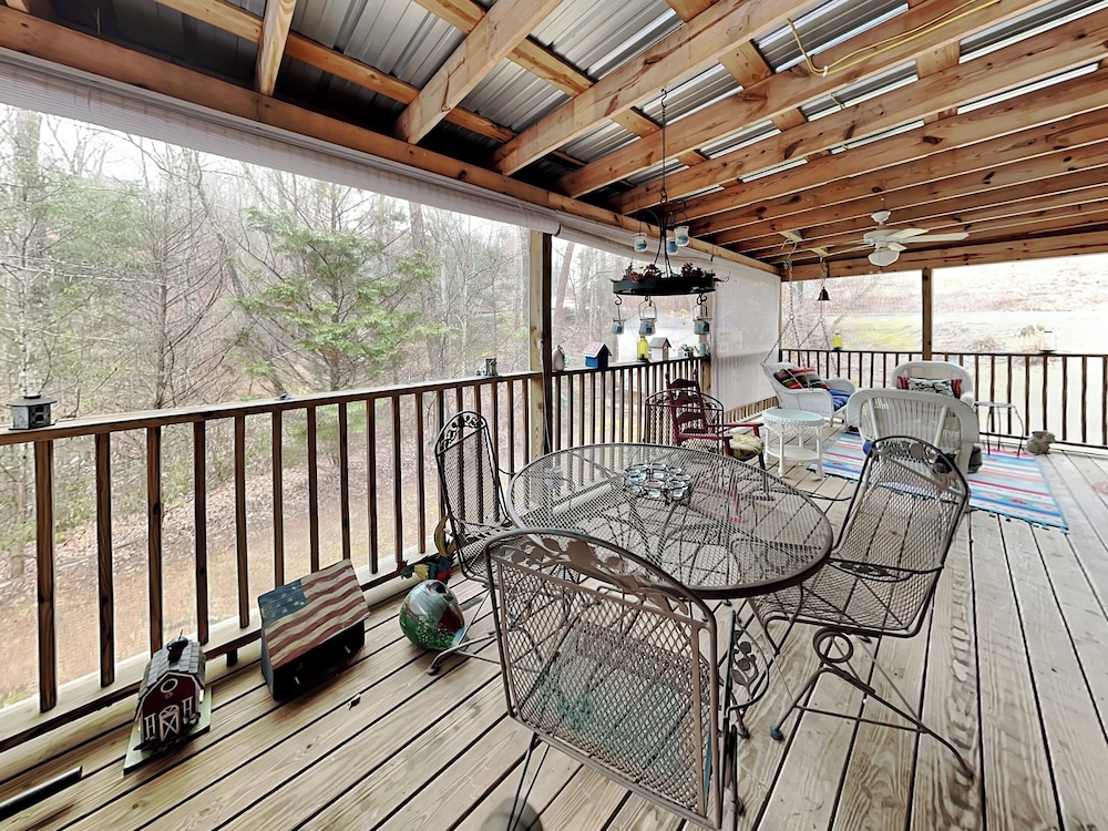 Daisy's Enchanted Cottage by Jackson Mountain Rentals