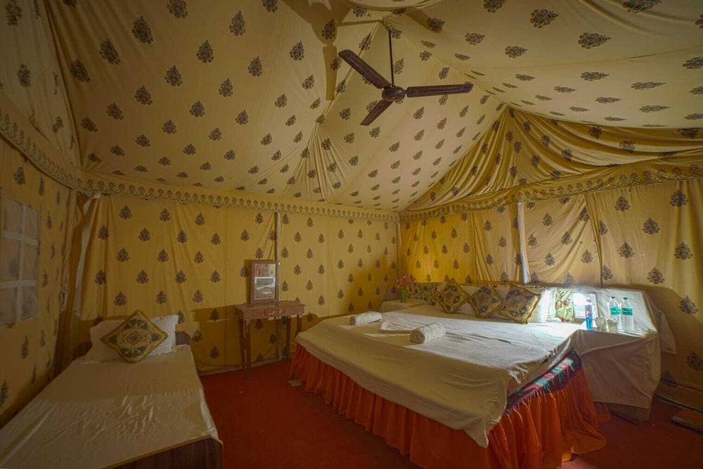 Royal Gadhvi Desert Camp