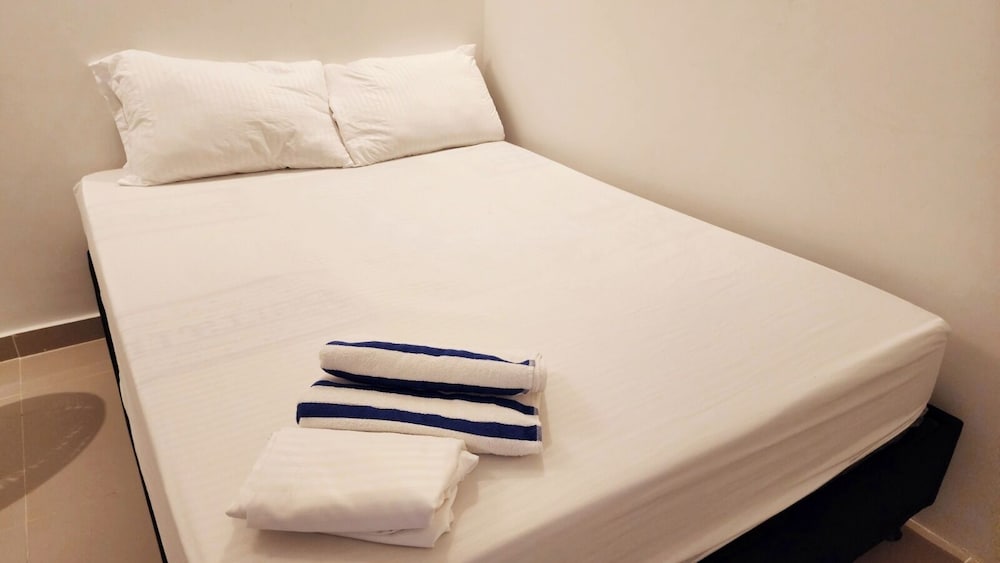 Hefziba Hotel