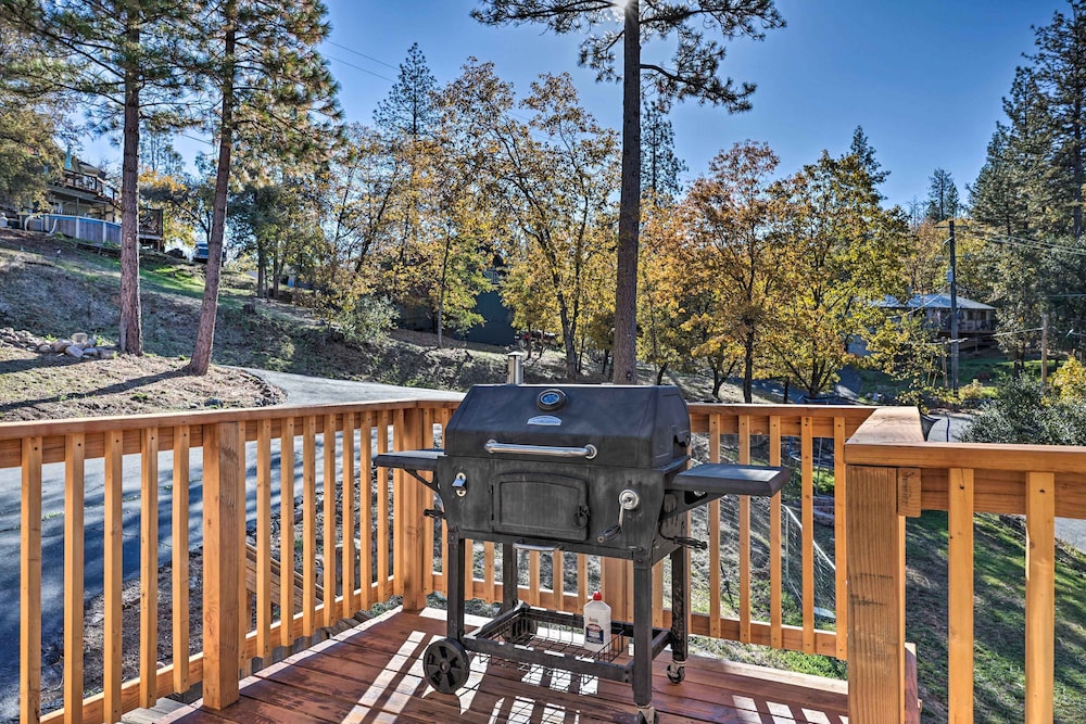 Game Room & Mtn Views: Tuolumne Hideaway! view 4