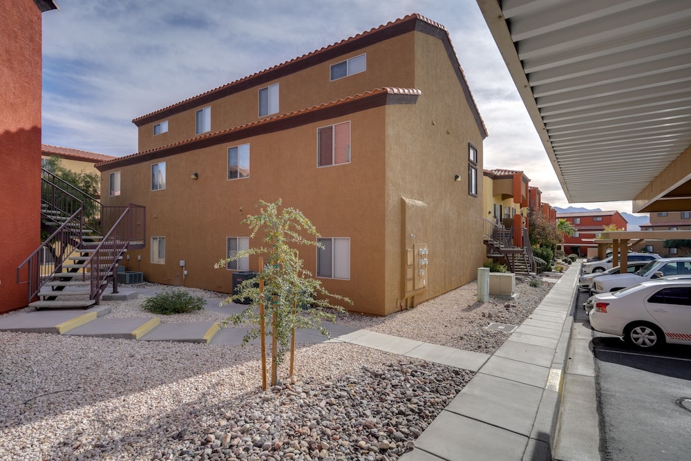 Mesquite Condo w/ Pool  Spa Access, Near Casinos! - Property Image 3