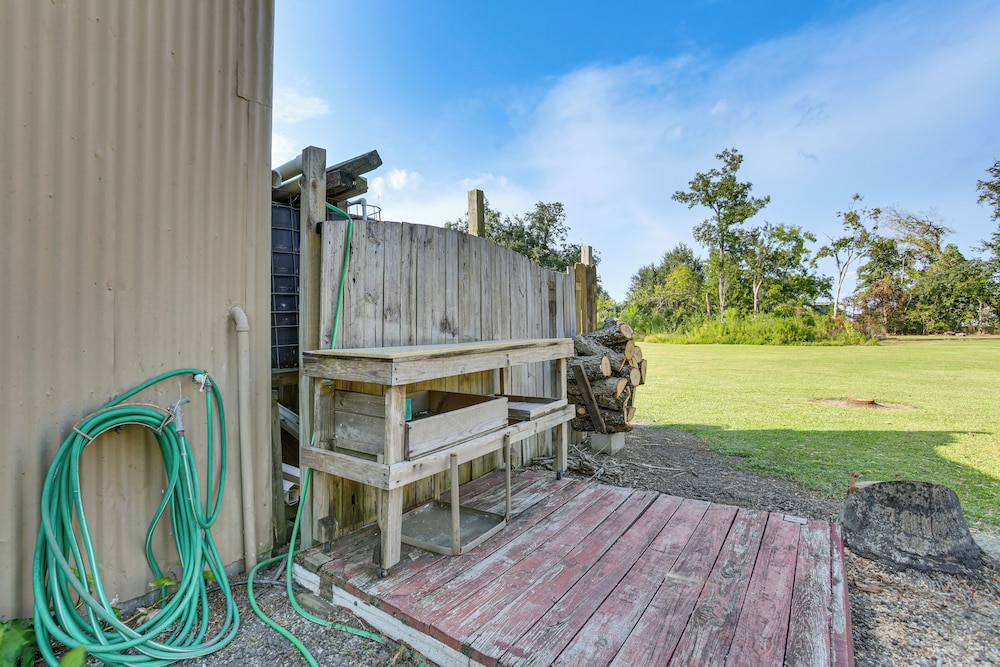 Fish & Explore: Serene Home on Bayou Petit Caillou
