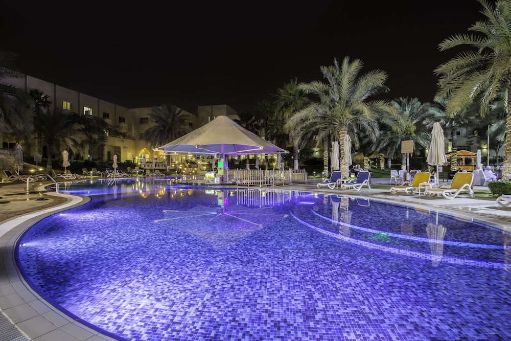 Abu Dhabi Vacations - Metropolitan Al Mafraq Hotel - Property Image 32