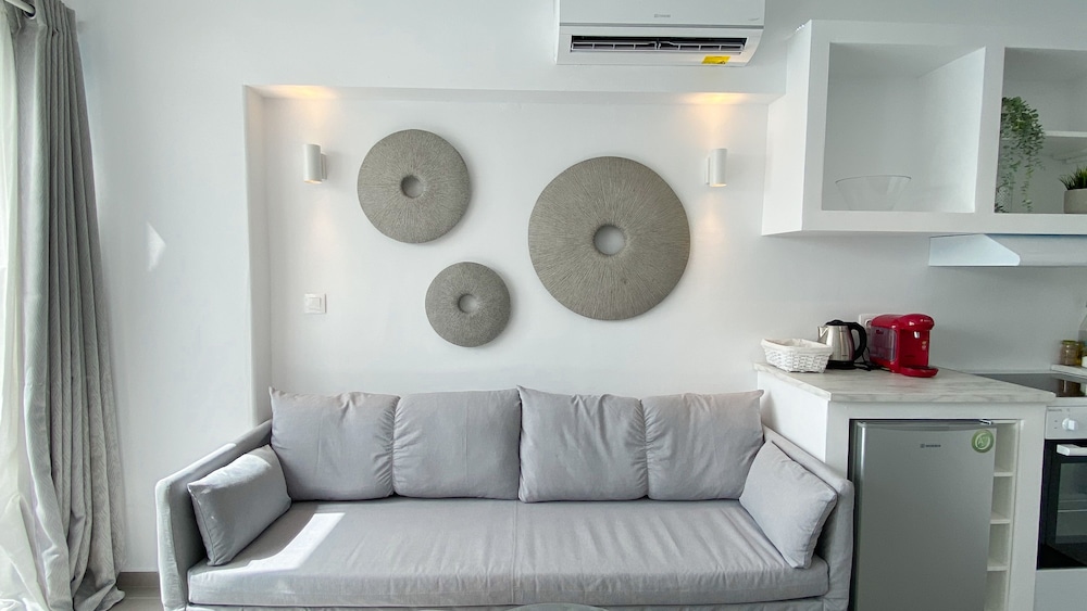 Amperian Mykonos Suites & Villas