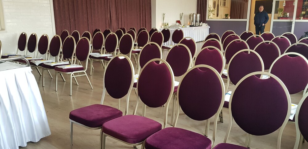 meeting & event spaces