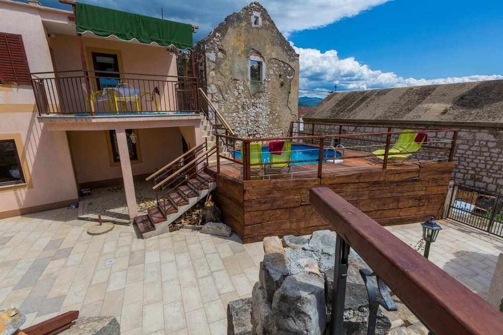 Villa Holiday Coral view 5