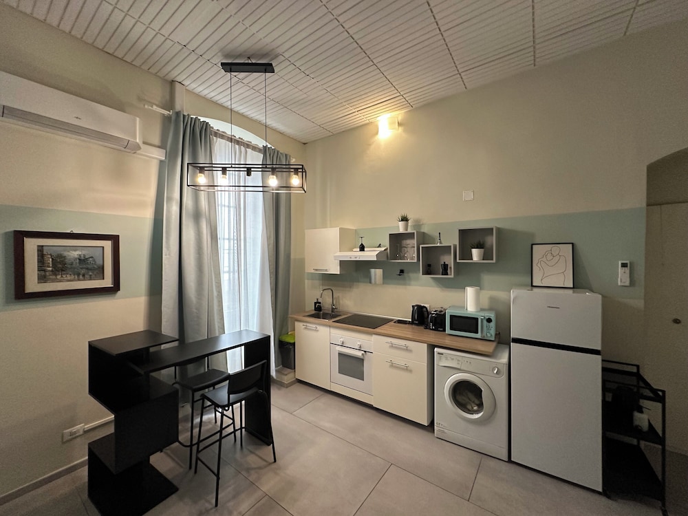 Station Apartment East
