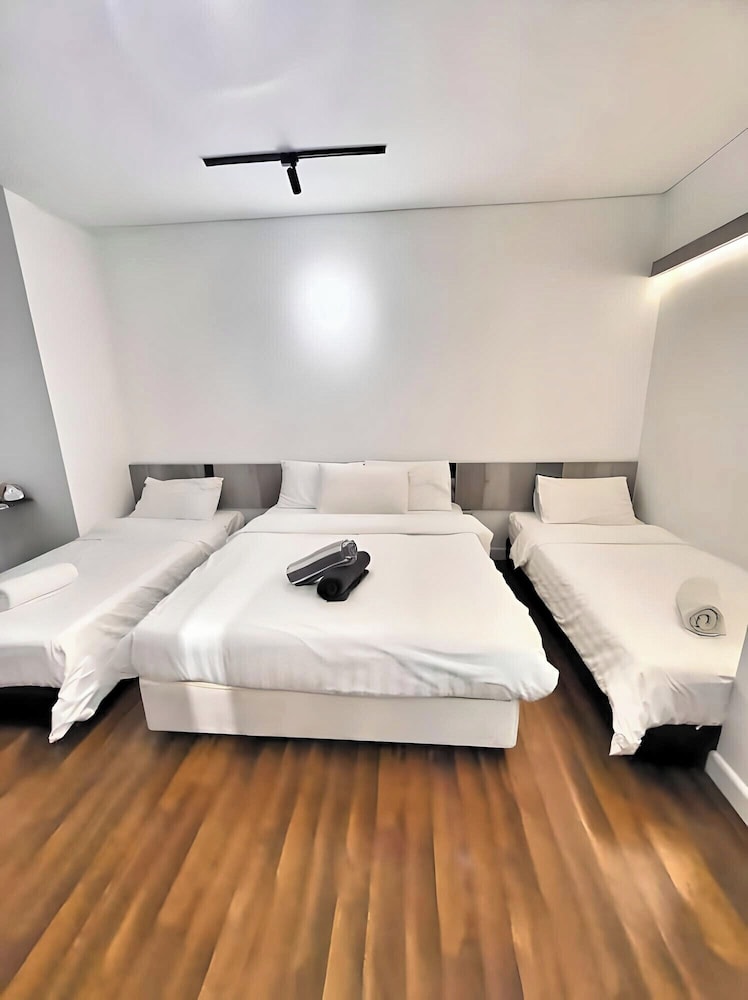 Summer suites klcc By Regal Homes